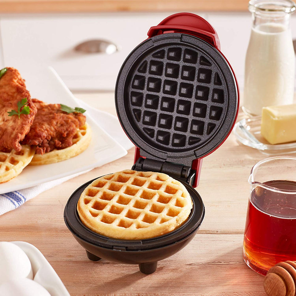 Dash Mini Maker: la mini máquina de hacer gofres para gofres individuales, paninis, hash browns, otros en los desplazamientos, desayuno, almuerzo o aperitivos, Rojo, Pequeño, 1